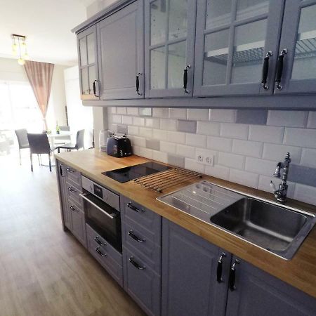أذيخي Apartment Coral المظهر الخارجي الصورة